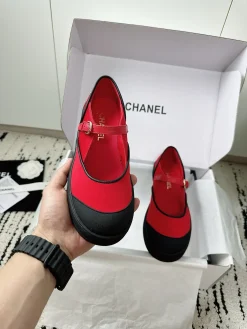 Alternative view of CHANEL Flats & Loafers Canvas (Red-Black) EU35-41 B60202606030305119