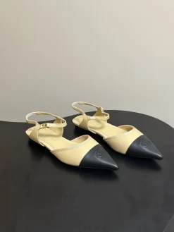 CHANEL Flats & Loafers Leather (Beige-Black) EU35-39 B70202606030245119