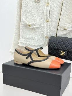 CHANEL Flats & Loafers Leather (Beige-Black-Orange) EU35-39 B80202606030251129