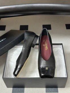 CHANEL Flats & Loafers Leather (Black-Burgundy) EU35-39 B60202606030259119