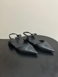 CHANEL Flats & Loafers Leather (Black) EU35-39 B70202606030255119