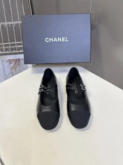 Alternative view of CHANEL Flats & Loafers Leather (Black) EU35-41 B80202606030257129