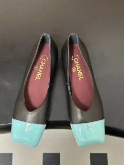 Alternative view of CHANEL Flats & Loafers Leather (Black-Light Blue) EU35-39 B60202606030258119