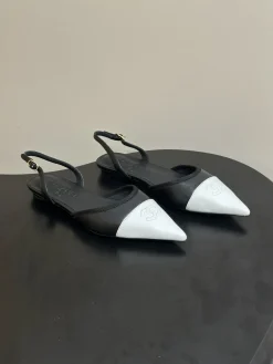 CHANEL Flats & Loafers Leather (Black-White) EU35-39 B70202606030266119