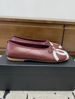 CHANEL Flats & Loafers Leather (Burgundy-White) EU35-39 B70202606030275119