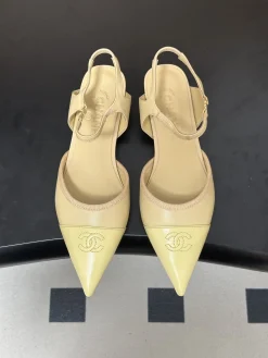 Alternative view of CHANEL Flats & Loafers Leather (Cream-Yellow) EU35-39 B70202606030279119
