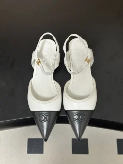 Alternative view of CHANEL Flats & Loafers Leather (White-Black) EU35-39 B70202606030287119