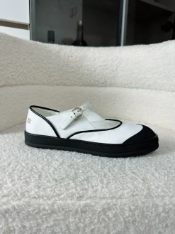 CHANEL Flats & Loafers Leather (White-Black) EU35-41 B60202606030237119