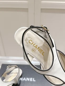 Alternative view of CHANEL Flats & Loafers Leather (White-Black) EU35-41 B70202606030291119