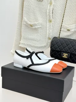 CHANEL Flats & Loafers Leather (White-Black-Orange) EU35-39 B80202606030294129