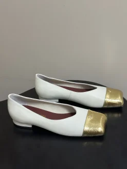 CHANEL Flats & Loafers Leather (White-Gold) EU35-39 B60202606030295119