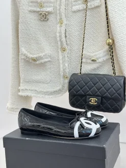 CHANEL Flats & Loafers Patent Leather (Black-White) EU35-39 B60202606030296119