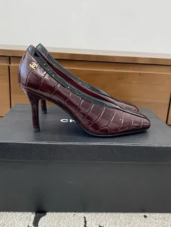 CHANEL Pumps & Heels Embossed Leather (Burgundy-Black) EU35-40 B90202606030324129