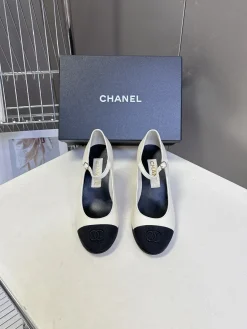 Alternative view of CHANEL Pumps & Heels Lambskin EU35-41 B80202606030360129