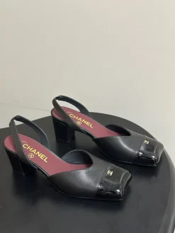 CHANEL Pumps & Heels Leather (Black-Burgundy) EU35-39 B60202606030344119