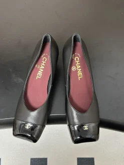 Alternative view of CHANEL Pumps & Heels Leather (Black-Red) EU35-39 B60202606030343119