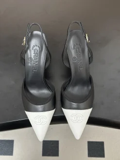 Alternative view of CHANEL Pumps & Heels Leather (Black-White) EU35-39 B70202606030345119