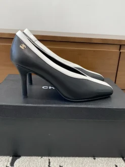 CHANEL Pumps & Heels Leather (Black-White) EU35-40 B90202606030348129