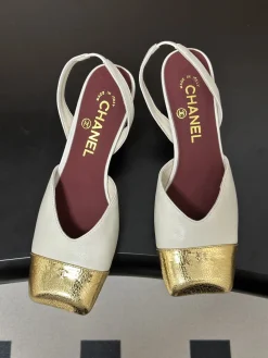 Alternative view of CHANEL Pumps & Heels Leather (White-Gold-Burgundy) EU35-39 B60202606030367119