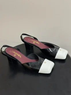 CHANEL Pumps & Heels Patent Leather (Black-White) EU35-39 B60202606030372119