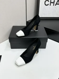 Alternative view of CHANEL Pumps & Heels Suede (Black-White) EU35-39 B90202606030376129