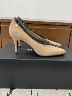 CHANEL Pumps & Heels Suede-Patent Leather (Beige-Black) EU35-40 B90202606030377129