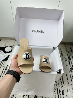 Alternative view of CHANEL Sandals & Mules Leather (Beige-White-Black) EU35-41 B70202606030390119