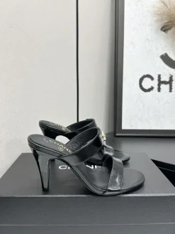 CHANEL Sandals & Mules Leather (Black-Gold) EU35-41 B70202606030397119