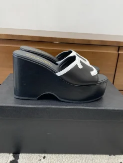 CHANEL Sandals & Mules Leather (Black-White) EU35-41 B71202606030407119