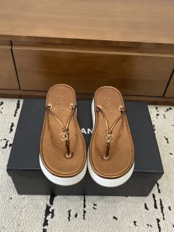 Alternative view of CHANEL Sandals & Mules Leather (Bronze-White) EU35-40 B50202606030410119
