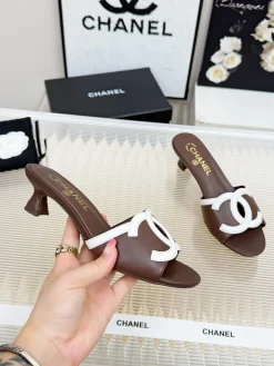 CHANEL Sandals & Mules Leather (Brown-White) EU35-40 B10202606030411109