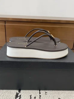 CHANEL Sandals & Mules Leather (Brown-White) EU35-40 B50202606030412119