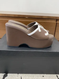 CHANEL Sandals & Mules Leather (Brown-White) EU35-41 B71202606030413119
