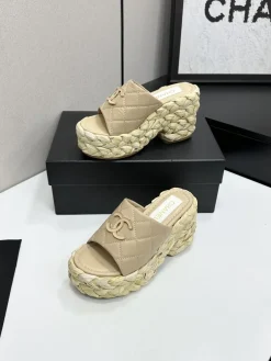 Alternative view of CHANEL Sandals & Mules Leather-Raffia (Beige) EU35-41 B40202606030447109