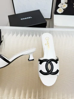 Alternative view of CHANEL Sandals & Mules Leather (White-Black) EU35-40 B10202606030438109