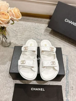 CHANEL Sandals & Mules Leather (White) EU35-40 B20202606030437109