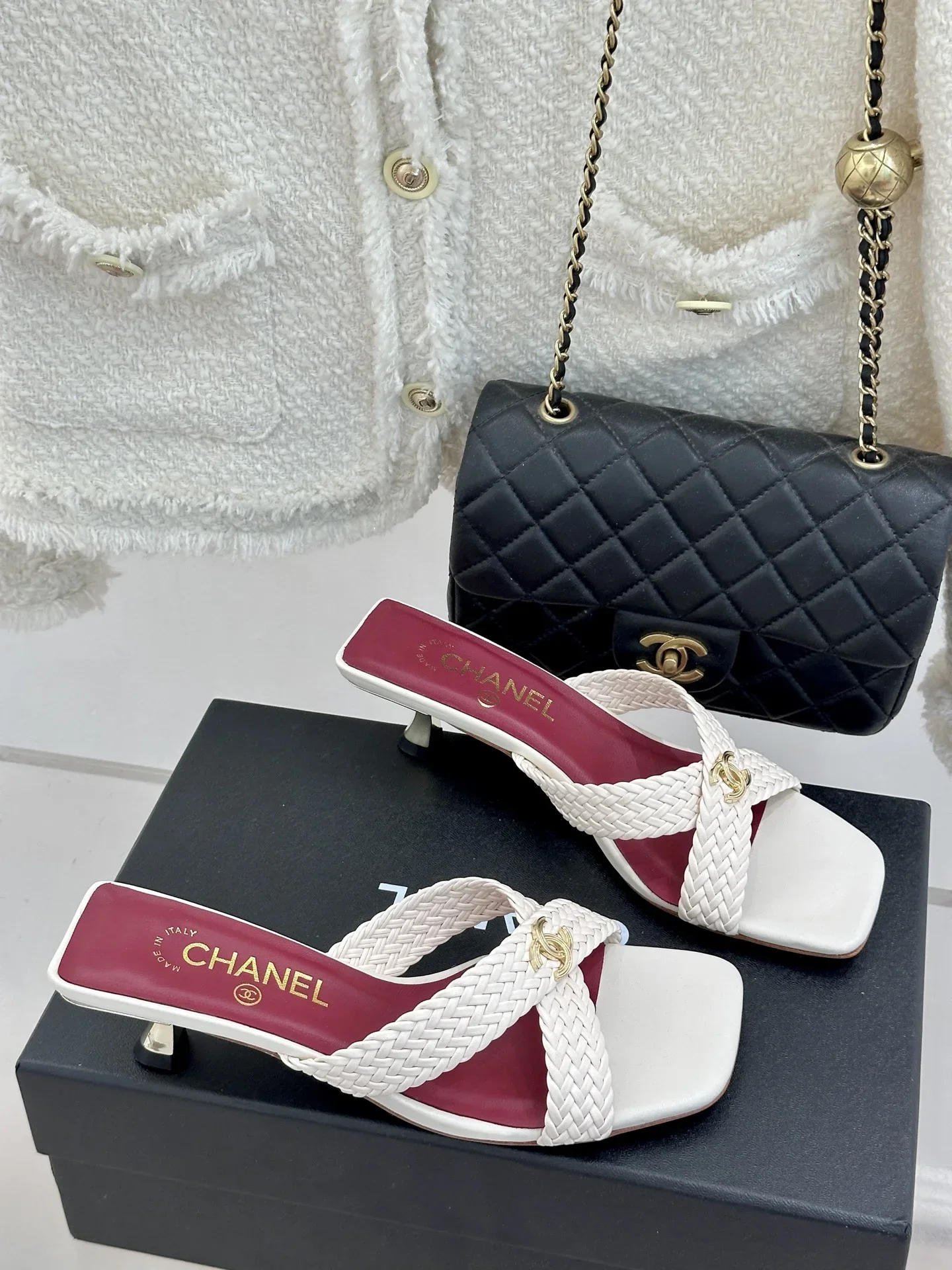 CHANEL Sandals & Mules Leather (White-Red-Gold) EU35-39 B40202606030444109 - Image 3