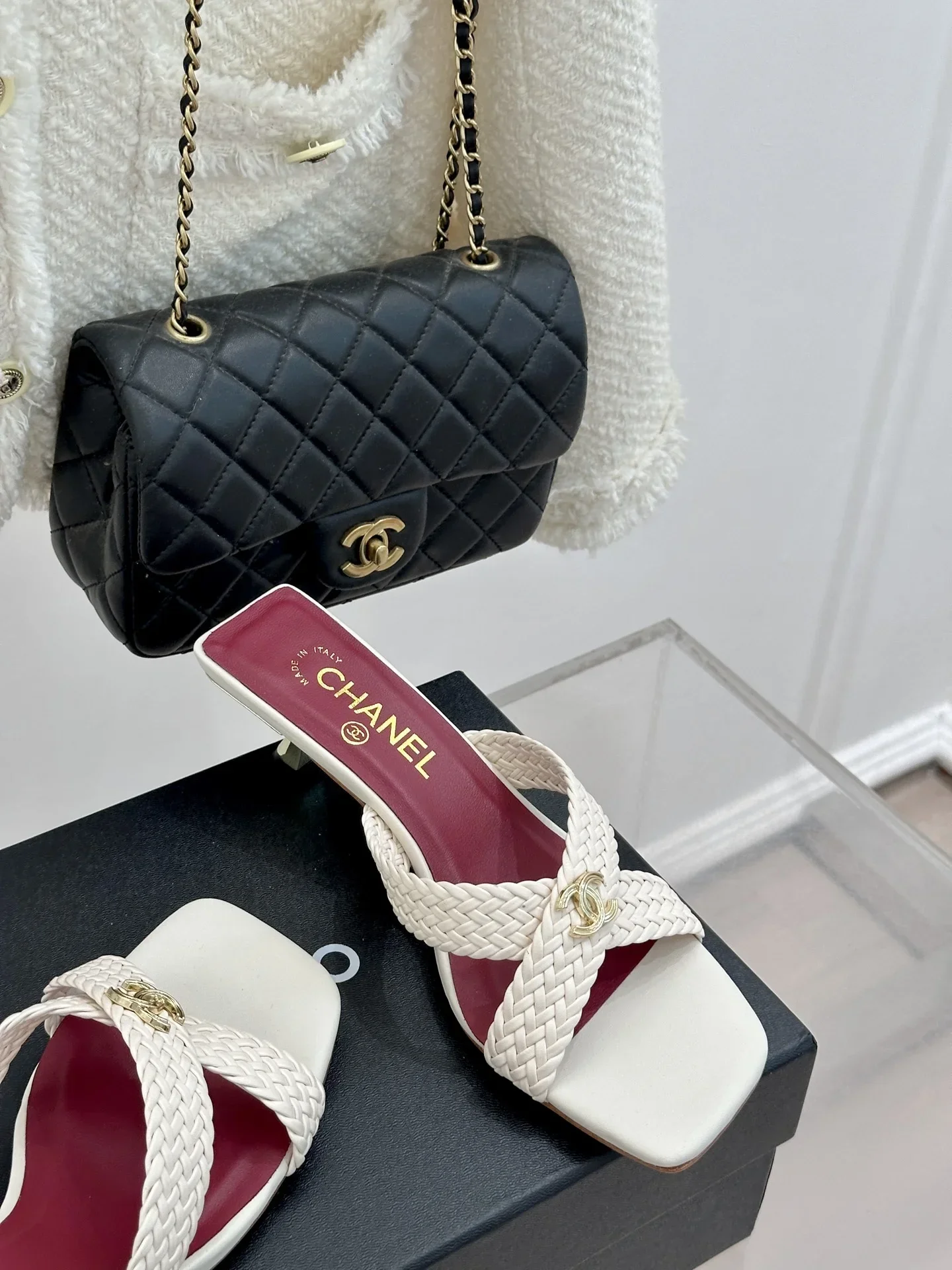 CHANEL Sandals & Mules Leather (White-Red-Gold) EU35-39 B40202606030444109 - Image 5