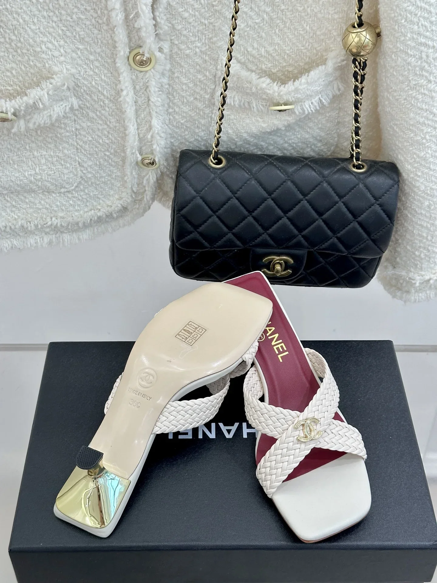 CHANEL Sandals & Mules Leather (White-Red-Gold) EU35-39 B40202606030444109 - Image 9