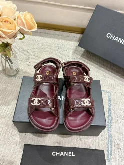 CHANEL Sandals & Mules Patent Leather (Burgundy) EU35-40 B20202606030470109