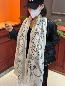 Alternative view of CHANEL Scarves & Twilly A9520260602065189