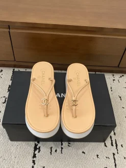 Alternative view of CHANEL Slides & Slippers Leather (Beige-White-Gold) EU35-40 B50202606030491119
