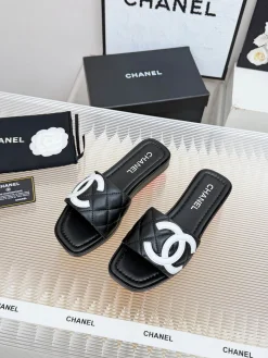 CHANEL Slides & Slippers Leather (Black-White) EU35-40 B0020260603050499