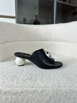 CHANEL Slides & Slippers Leather (Black-White) EU35-41 B70202606030505119