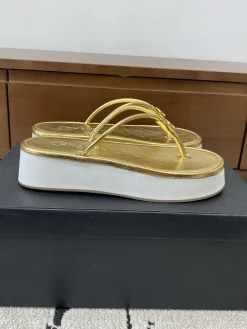 CHANEL Slides & Slippers Leather (Gold-White) EU35-40 B50202606030515119