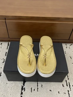 Alternative view of CHANEL Slides & Slippers Leather (Gold-White) EU35-40 B50202606030515119