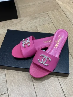 CHANEL Slides & Slippers Leather (Pink) EU35-41 B40202606033261109