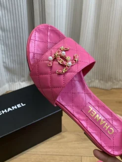 CHANEL Slides & Slippers Leather (Pink-Gold-White) EU35-41 B40202606033279109