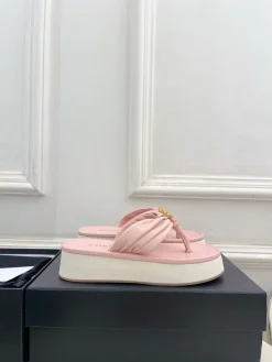 CHANEL Slides & Slippers Leather (Pink-White-Gold) EU35-39 B40202606030520109