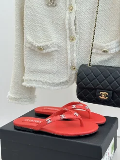 CHANEL Slides & Slippers Leather (Red) EU35-39 B40202606030523109